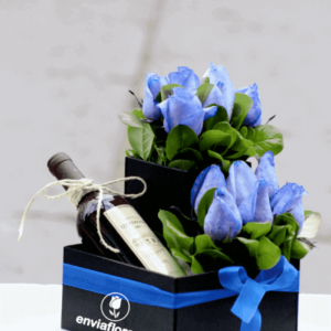 12-rosas-azules-mas-vino-vino-para-varones.png